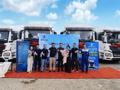 Sự kiện bàn giao xe đầu kéo Shacman H3000S 270HP